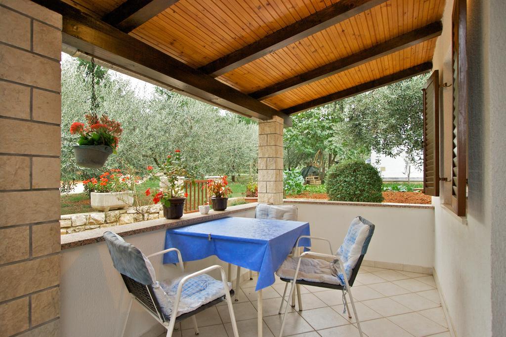 Apartments Graziella Porec Exterior photo